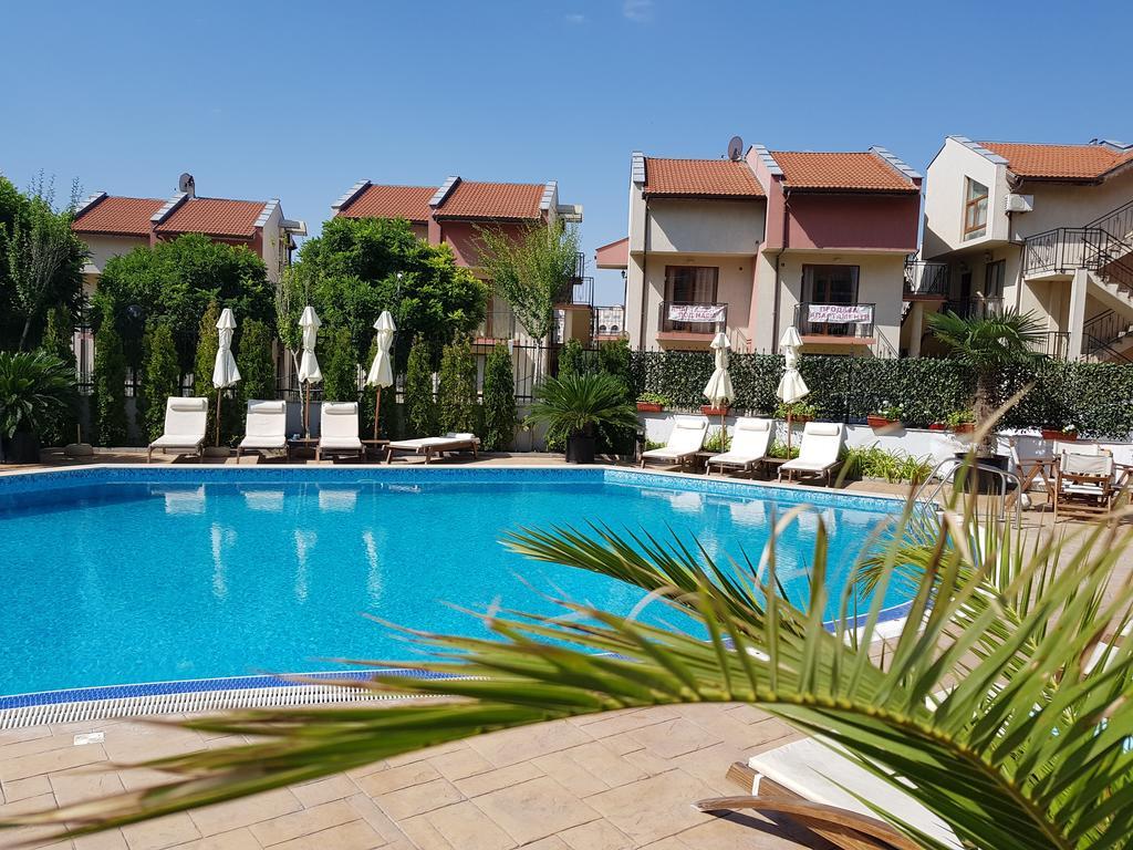 Aria Complex Aparthotel Sveti Vlas Exterior photo